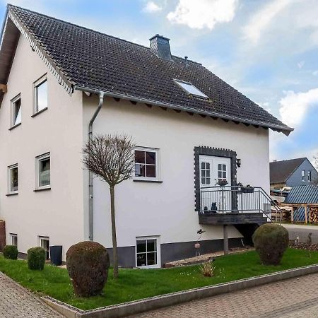Holiday Home In The Eifel-Mosel With Garden Roes Exterior foto